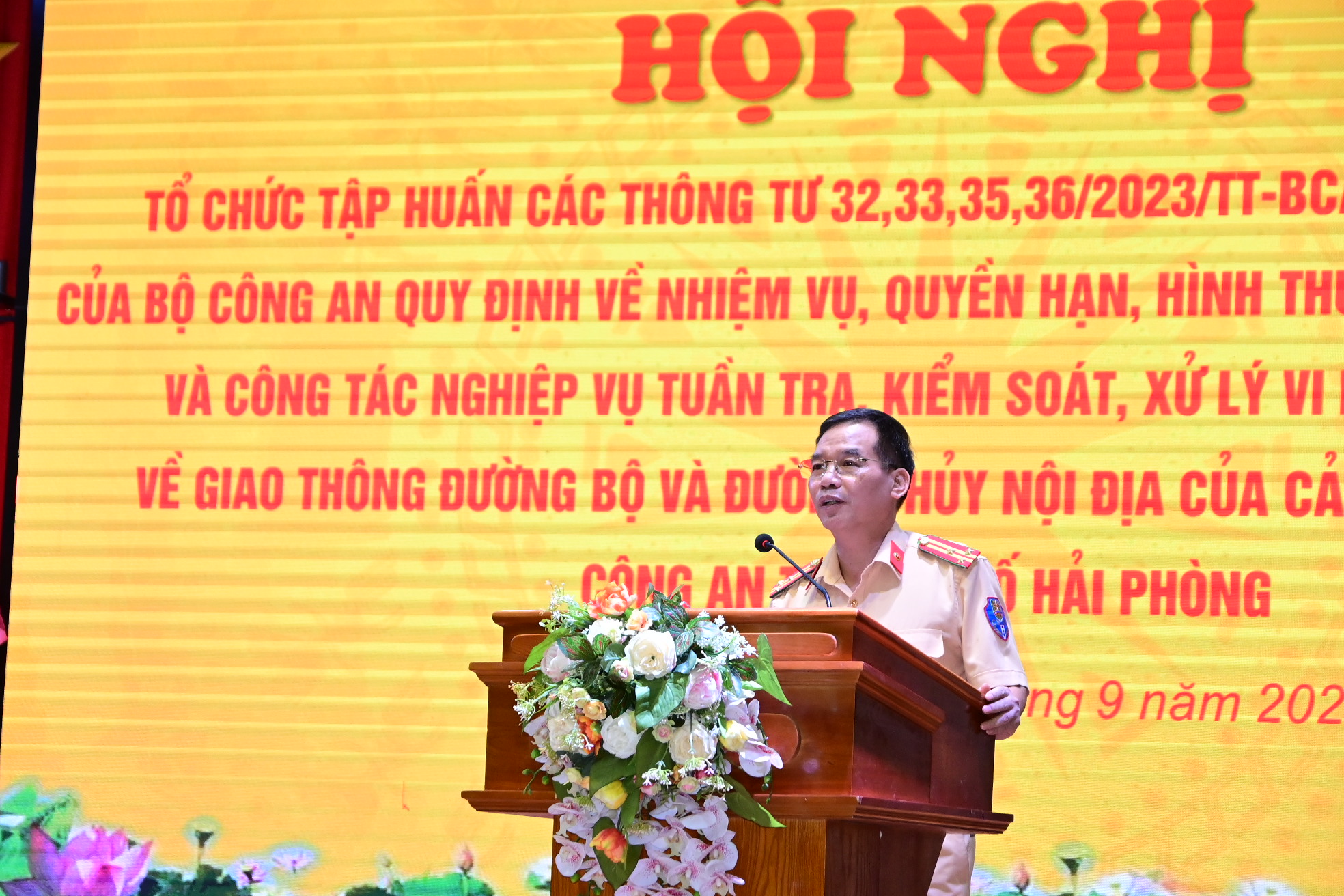 Tập huấn các thông tư mới của lực lượng Cảnh sát giao thông cho trên 700 cán bộ chiến sỹ Cảnh sát giao thông Công an thành phố